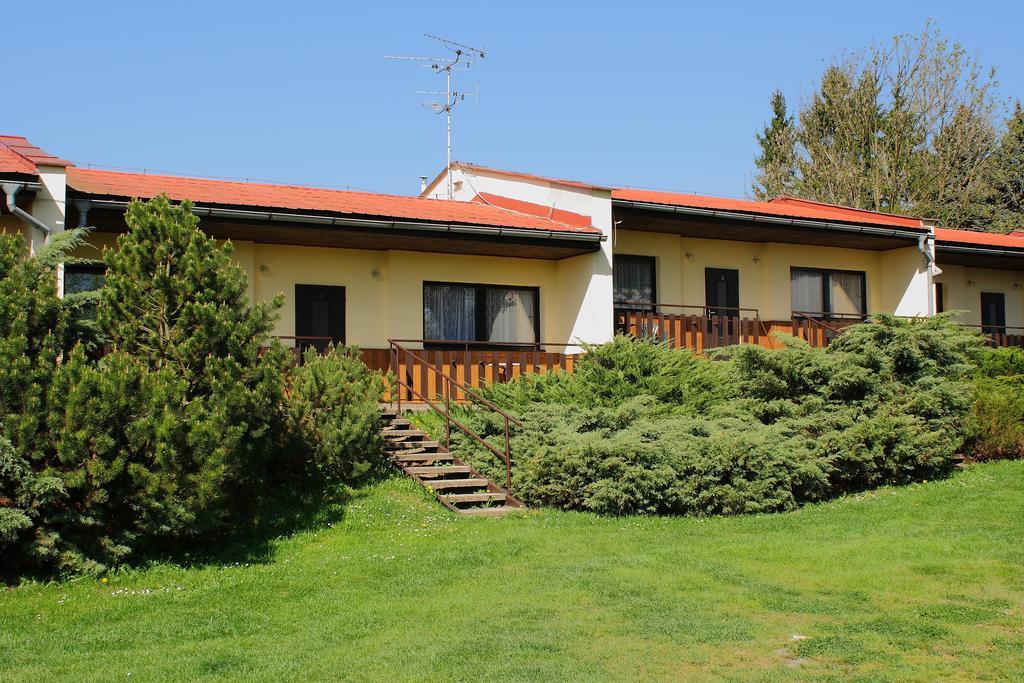 Bungalovy A Ubytovani Ratiborice- Zlic Ческа-Скаліце Екстер'єр фото